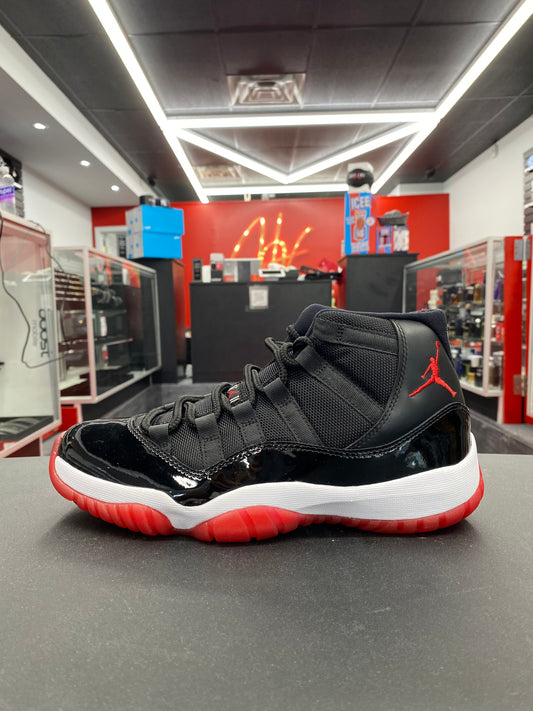 Air Jordan 11 Retro “Playoffs”